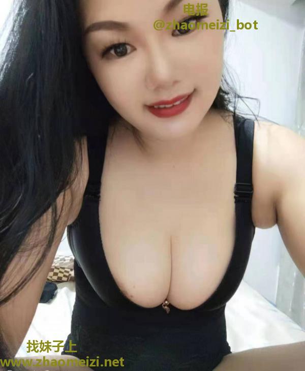 龙华小性感少妇