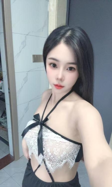厦门女朴各种丝袜诱惑受不鸟