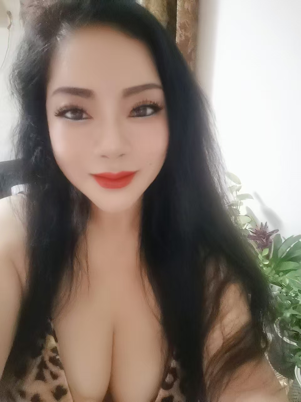 骚气的红姐，极爽的体验