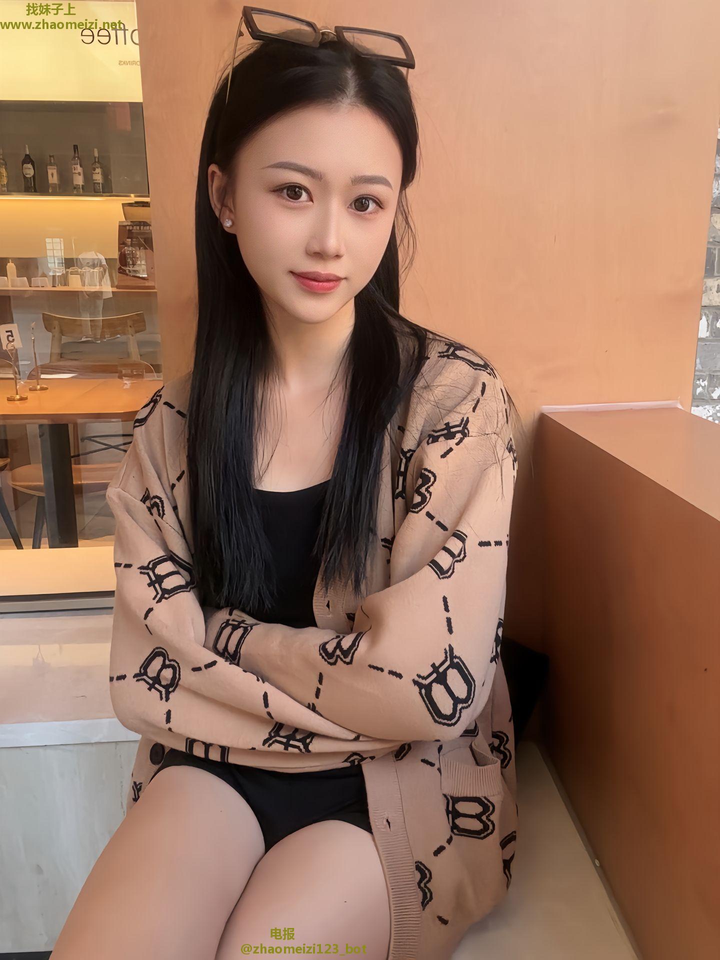 奎文区性感雪白多汁兼职妹妹