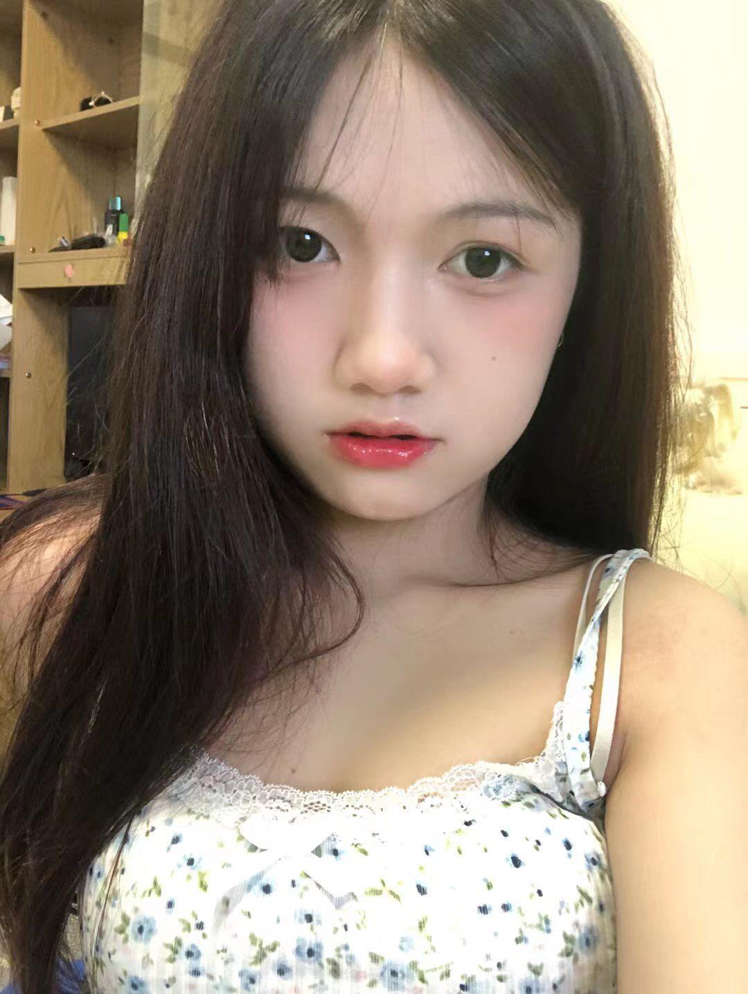 东港区热情服务很好的妹子