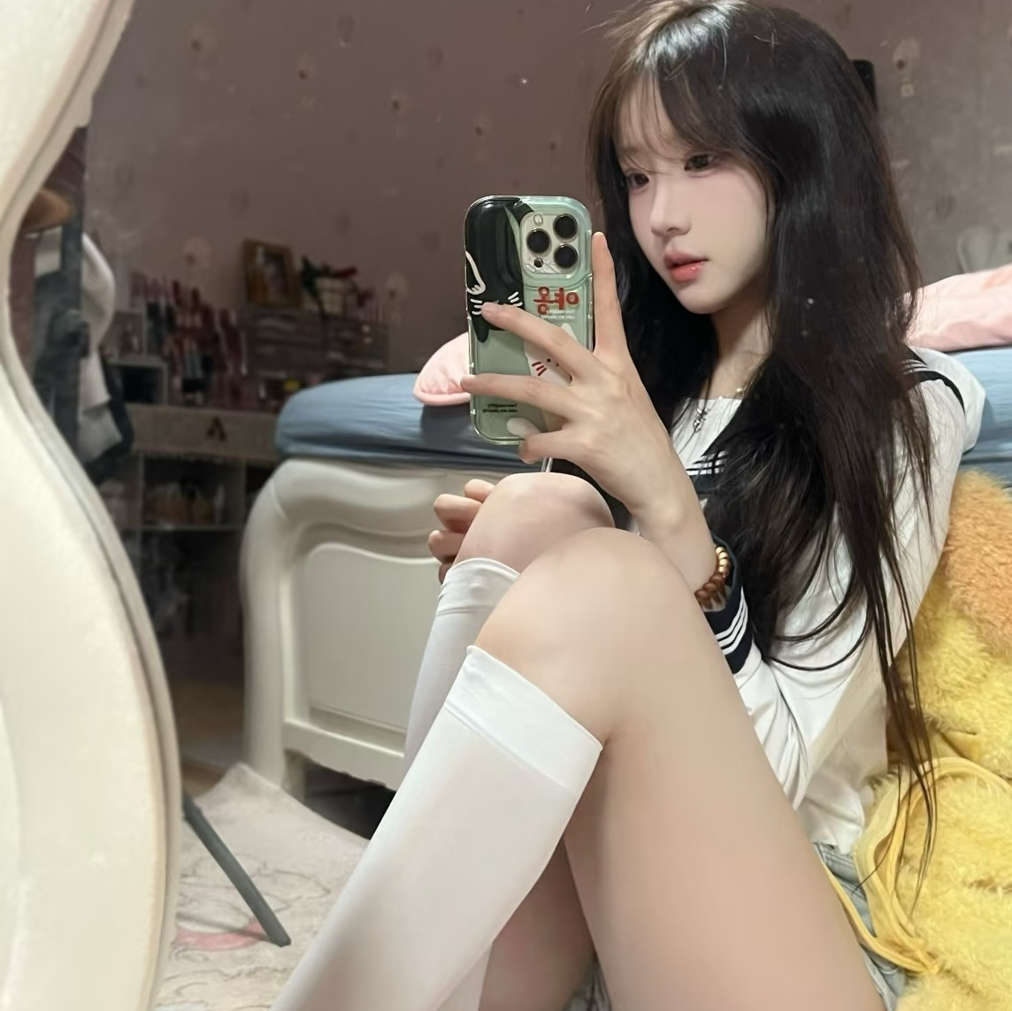00后白虎妹妹自带房居家兼职