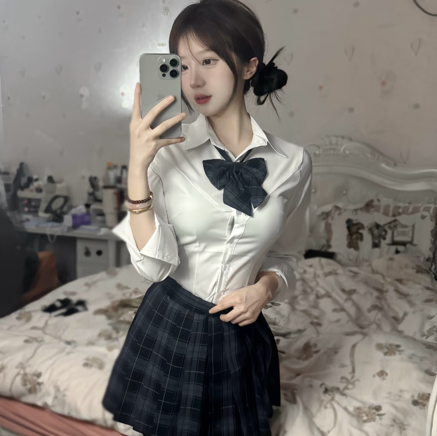 00后白虎妹妹自带房居家兼职