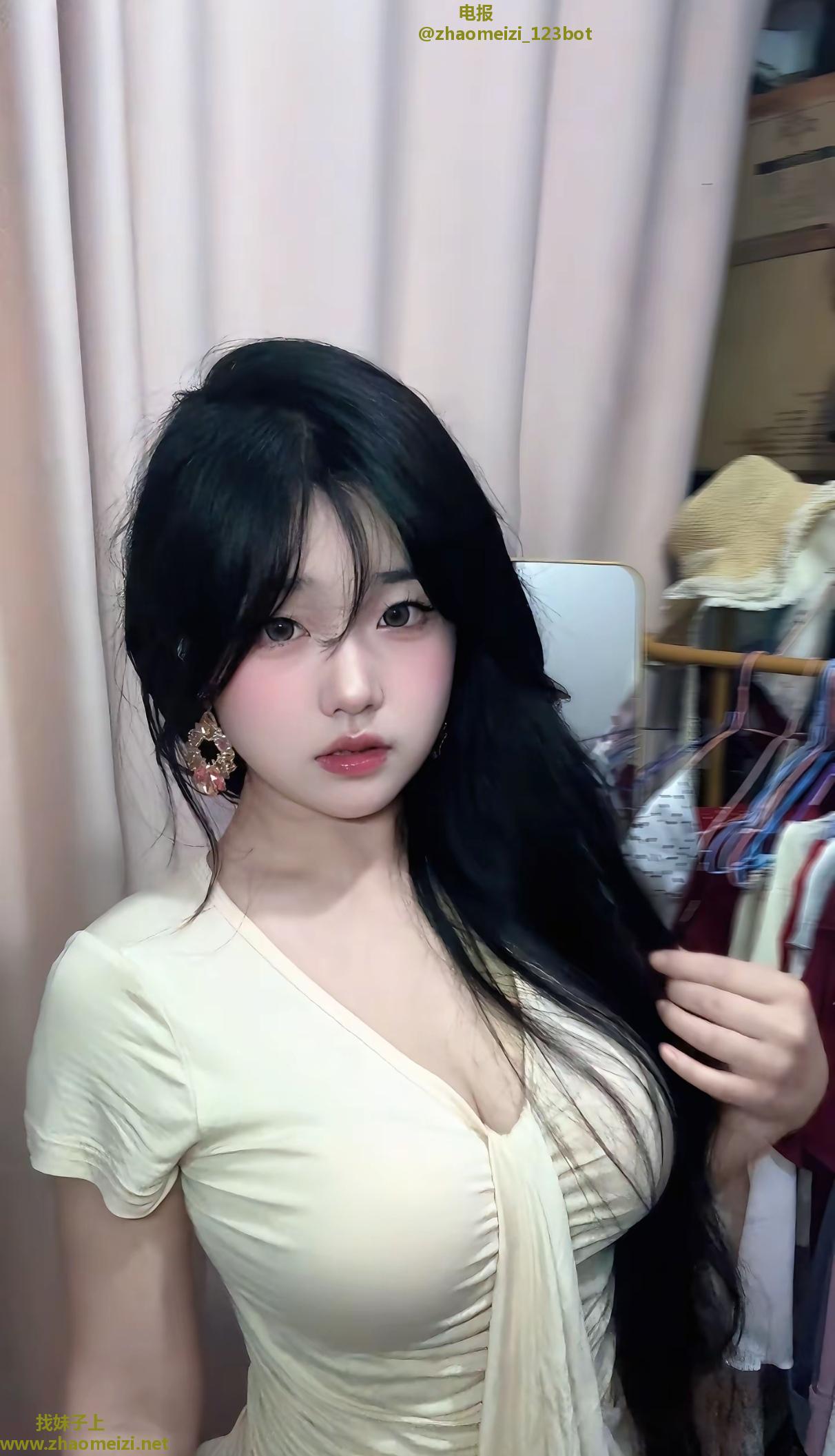 武昌纯情大奶妹糖糖