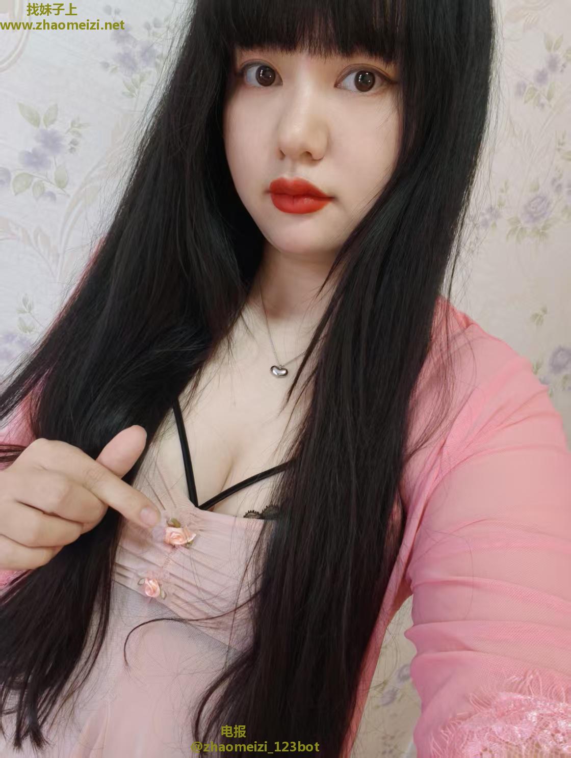 张家港丰满性感小姐姐