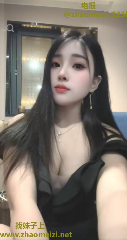 这妹子算行业里很不错的
