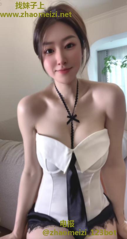 天生火辣身材很勾引男人