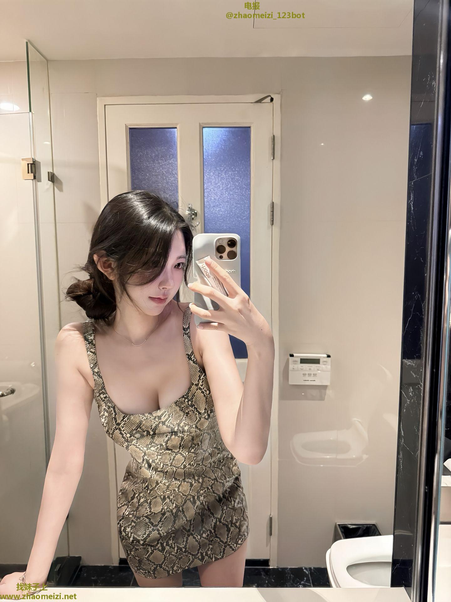 松江区瑜瑜美女人间水蜜桃