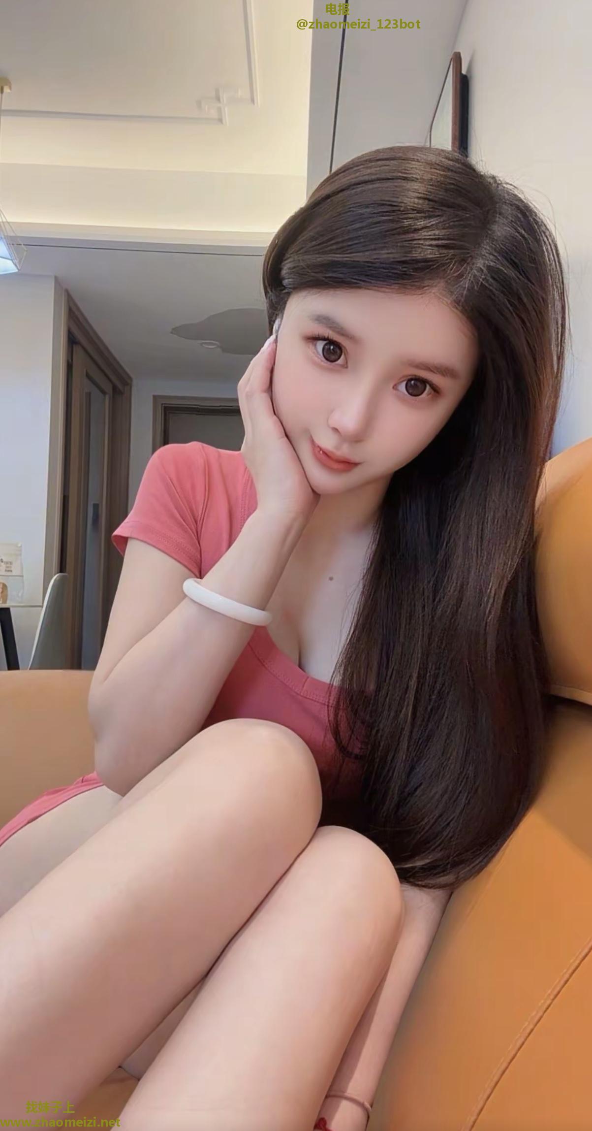情人节去嫖的大奶骚妹，服务老好了