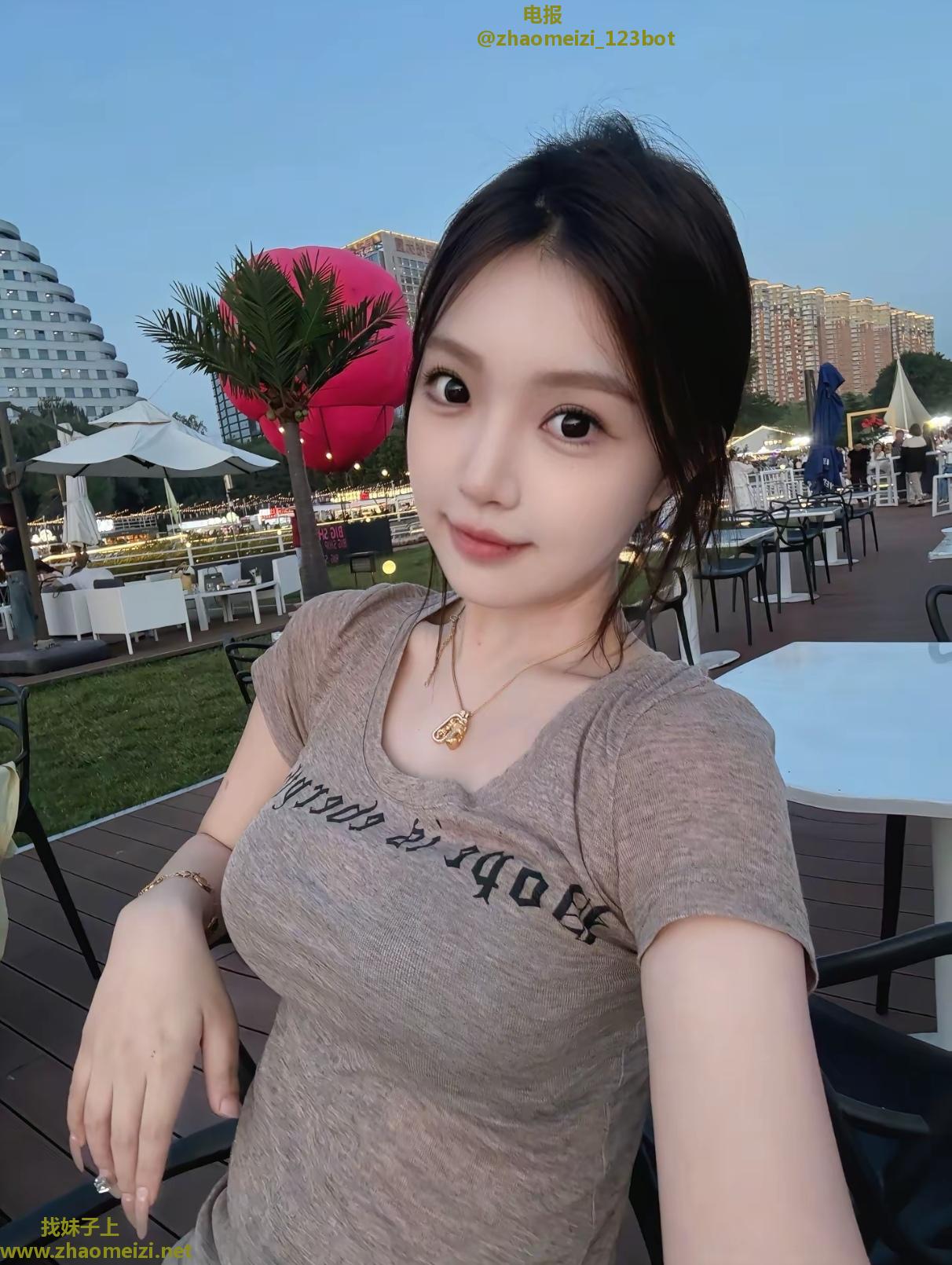 【重庆】纯欲美女共享！绝对不吃独食