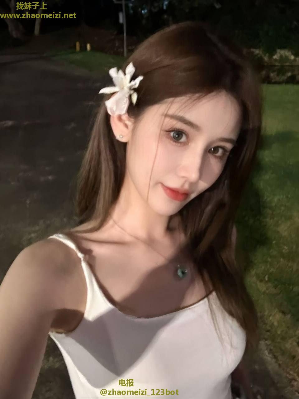 成都温柔女大学生