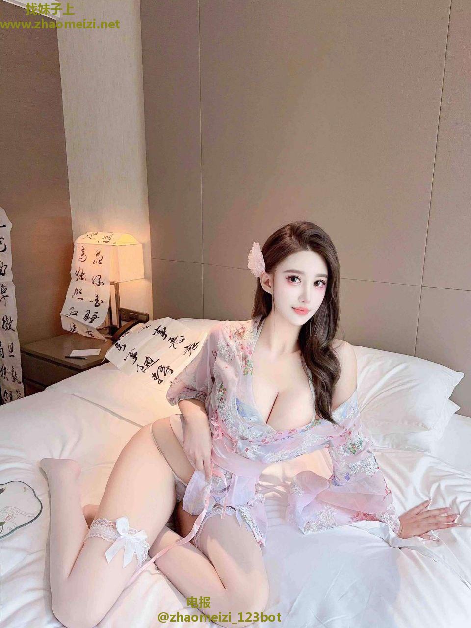 西安爆操蜂腰蜜桃臀瑜伽教练