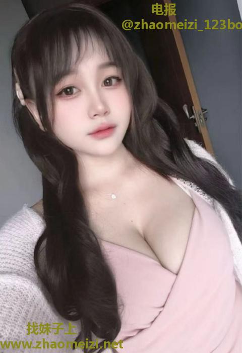 【天津】胸大柔软后入直顶花蕊深处
