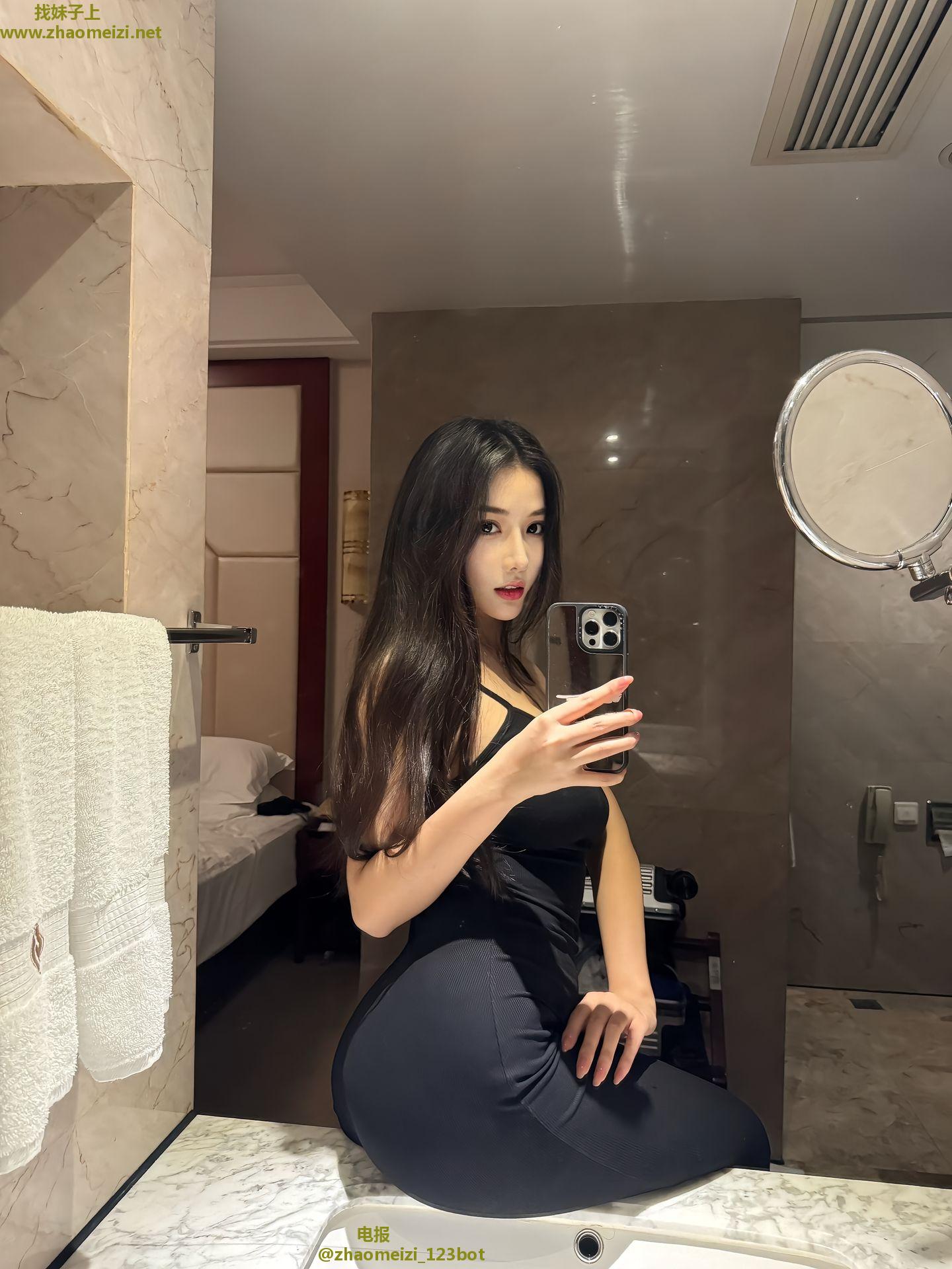 榨汁机杜老师大奶大屁股