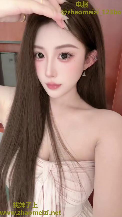 粉嫩多汁小姐姐！主动求操