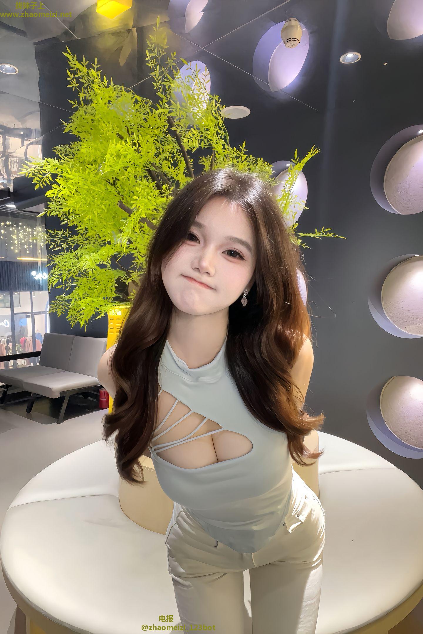 江北爽记嫩妹奶大B嫩好货色