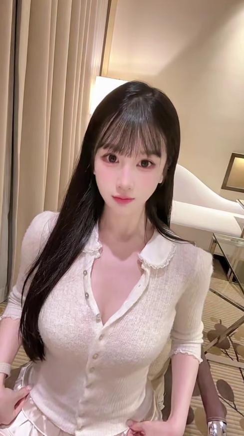 男人都喜欢这种小女人类型