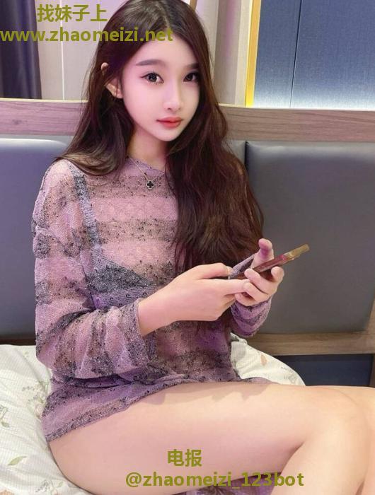 厦门用手指抠她下面丝毫不抗拒