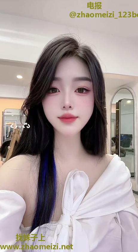 白嫩妹子一次愉快的爽记