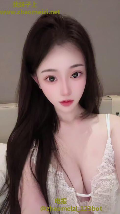 浦东性感美乳让人非常着迷