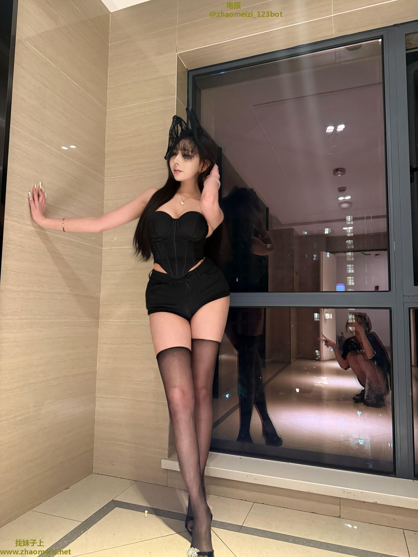 炮架子芝芝色艺俱佳