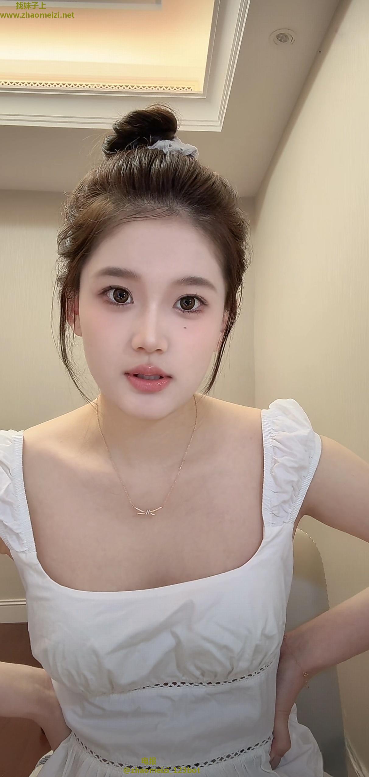 青浦白嫩水灵嫩妹刚兼职