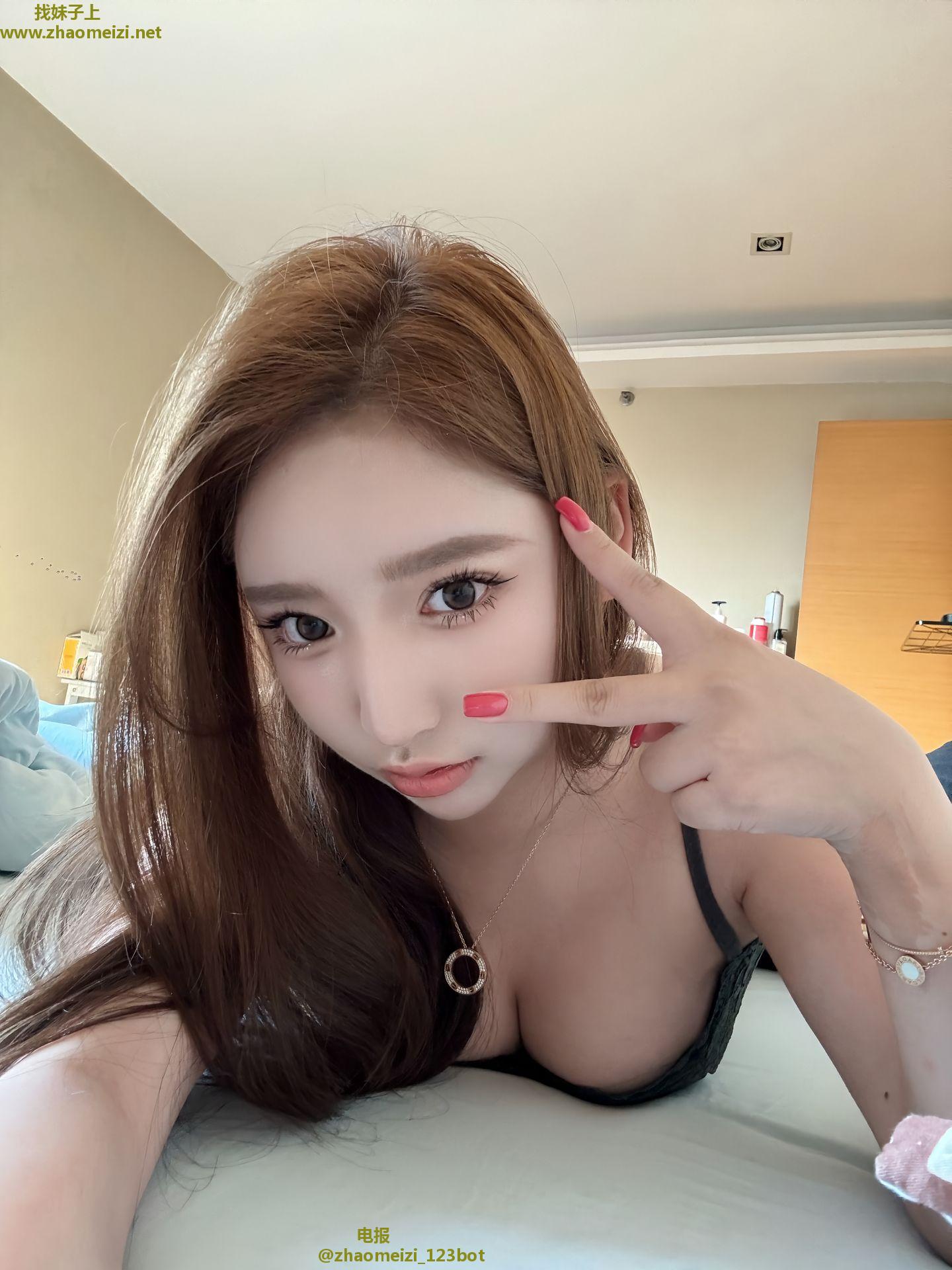 芝芝美女奶大有服务意识