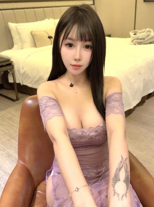 重庆妹子很淫荡叫声不断