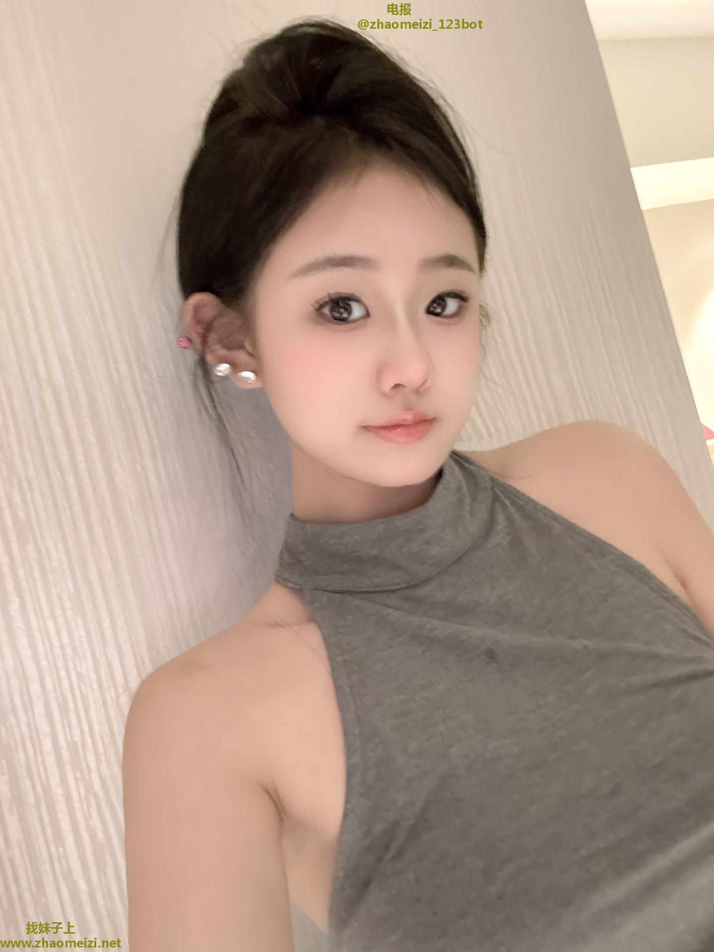 极品货学生妹奶大鲍鱼嫩