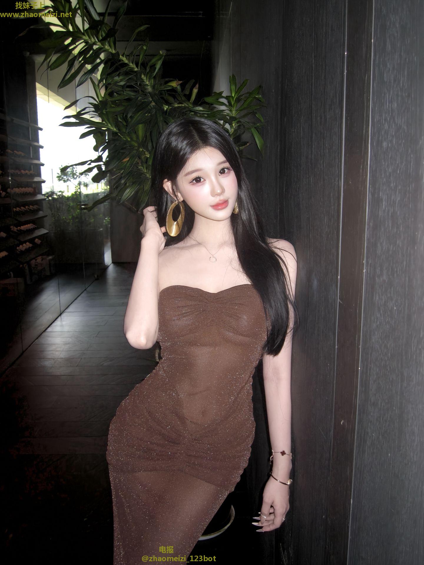 菲菲美妙肉体值得拥有