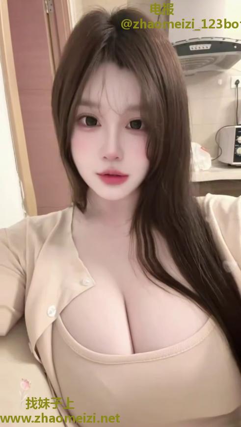 大波霸肥美小蝴蝶很诱人