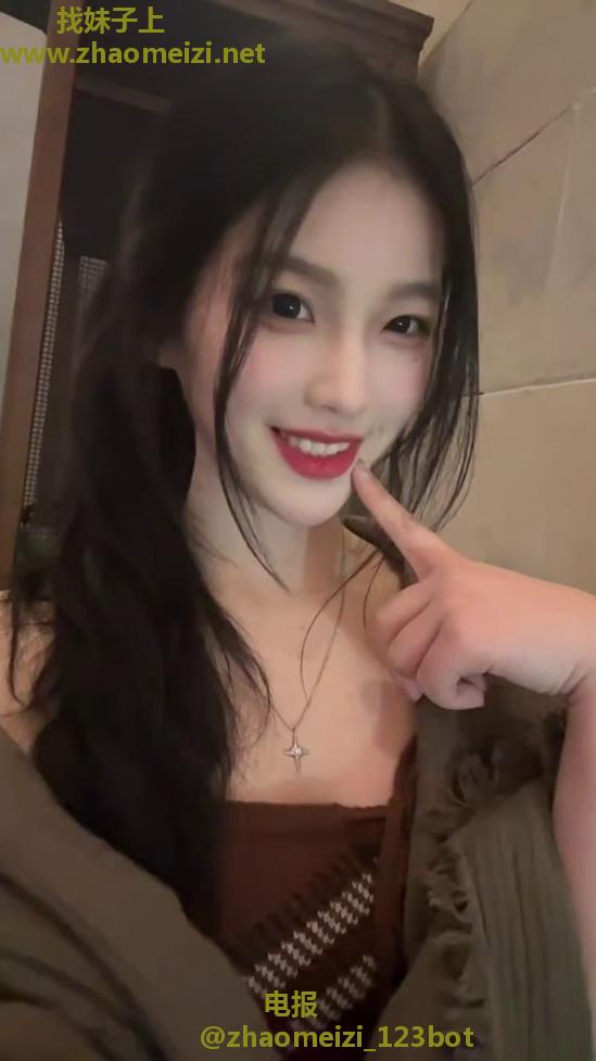 邻家小妹妹越杆越得劲