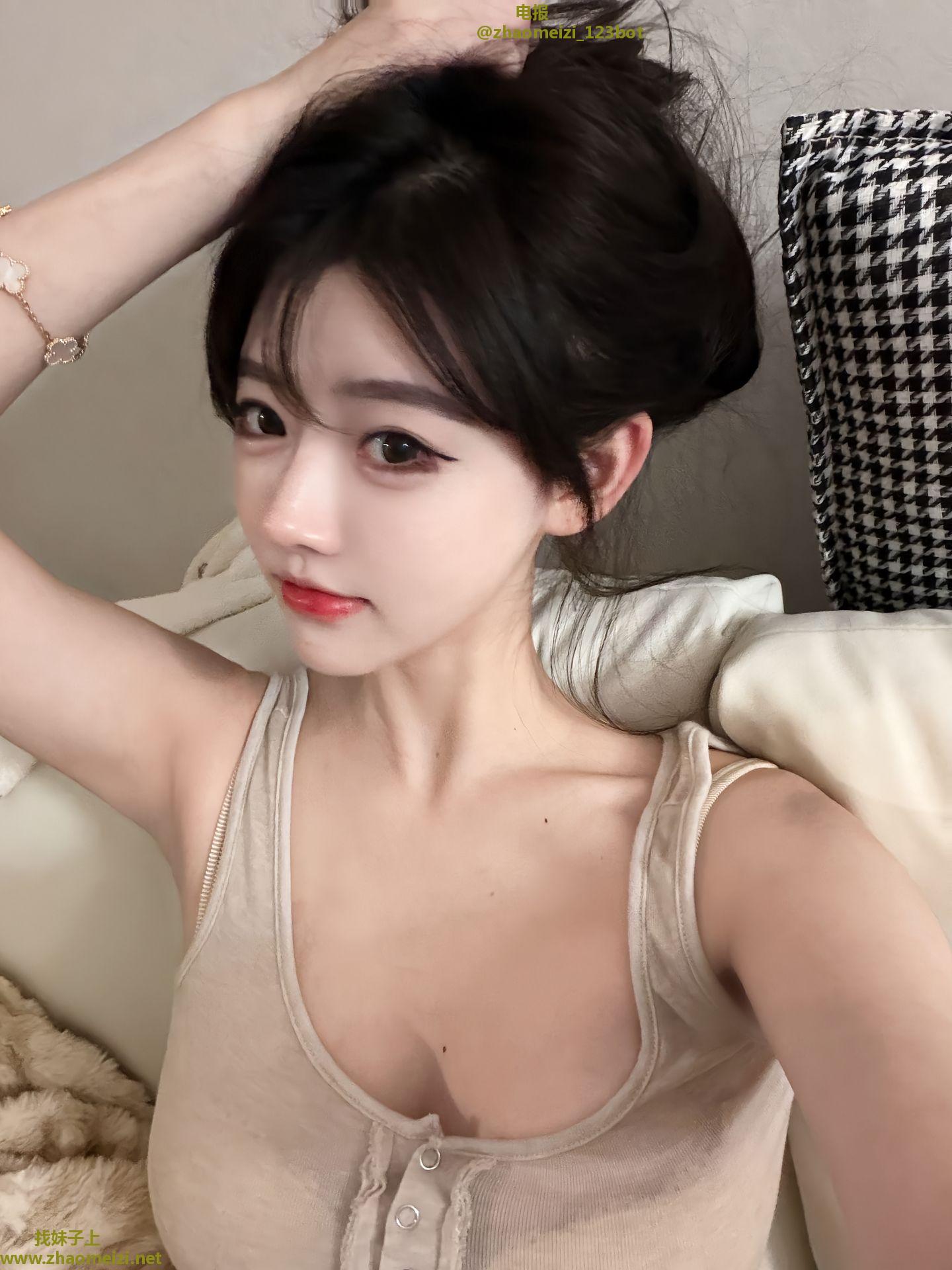 天河区漂亮妞做爱好爽