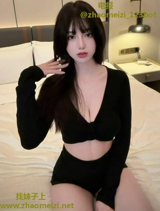 奶子弹性十足容易高潮