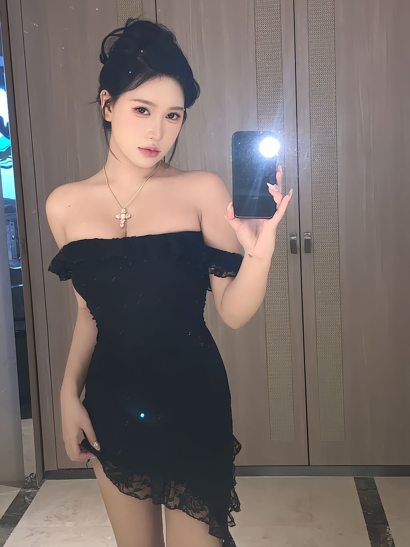 青浦大胸货嗦屌舌吻真是懂男人！