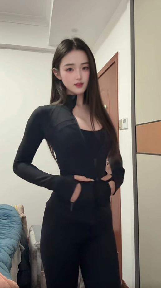 重庆00后紧实嫩鲍太爽了