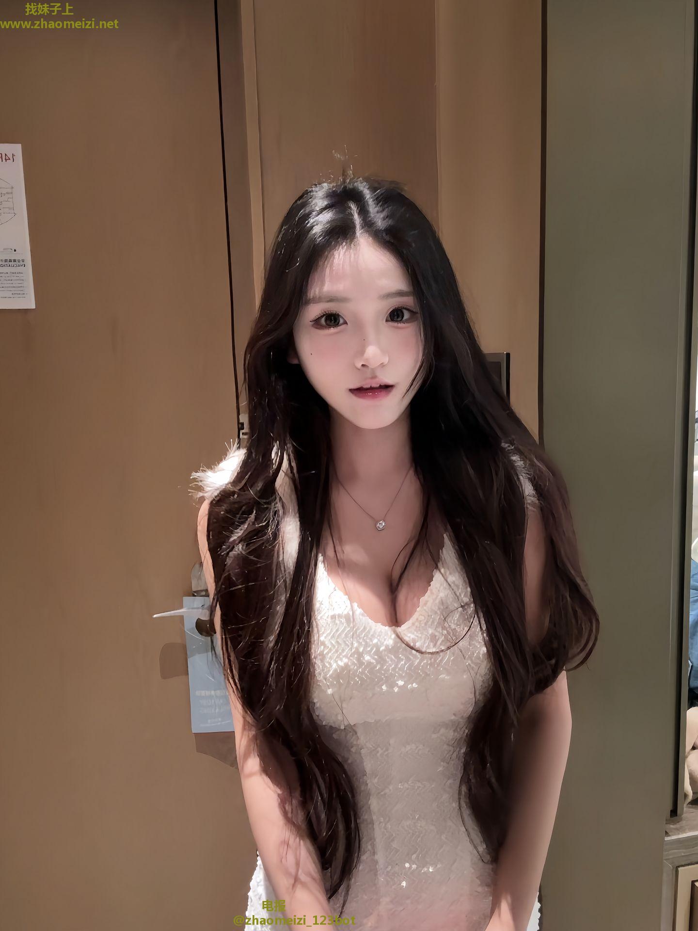 拔套射嘴这骚妹服务很赞