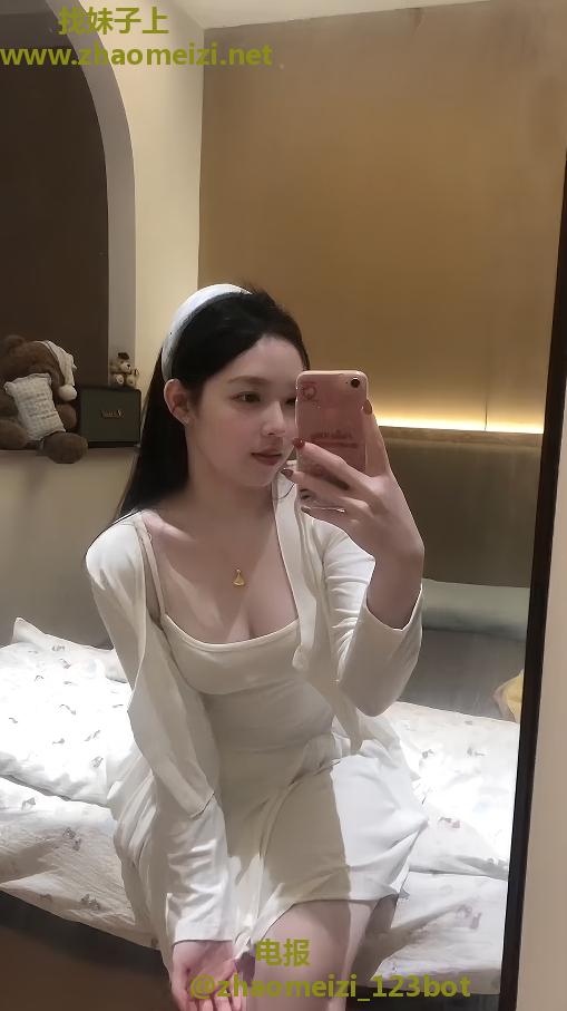 闷骚款大奶妹开大10张