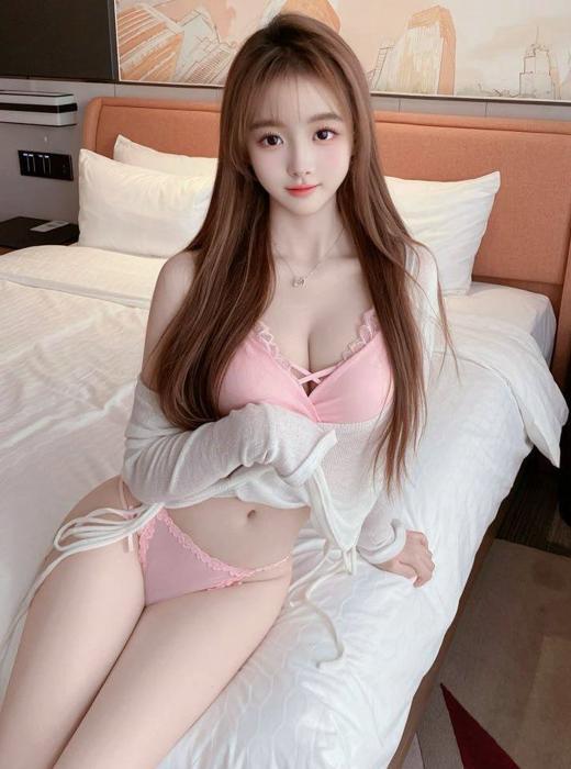 北京这样的女人在我胯下呻吟