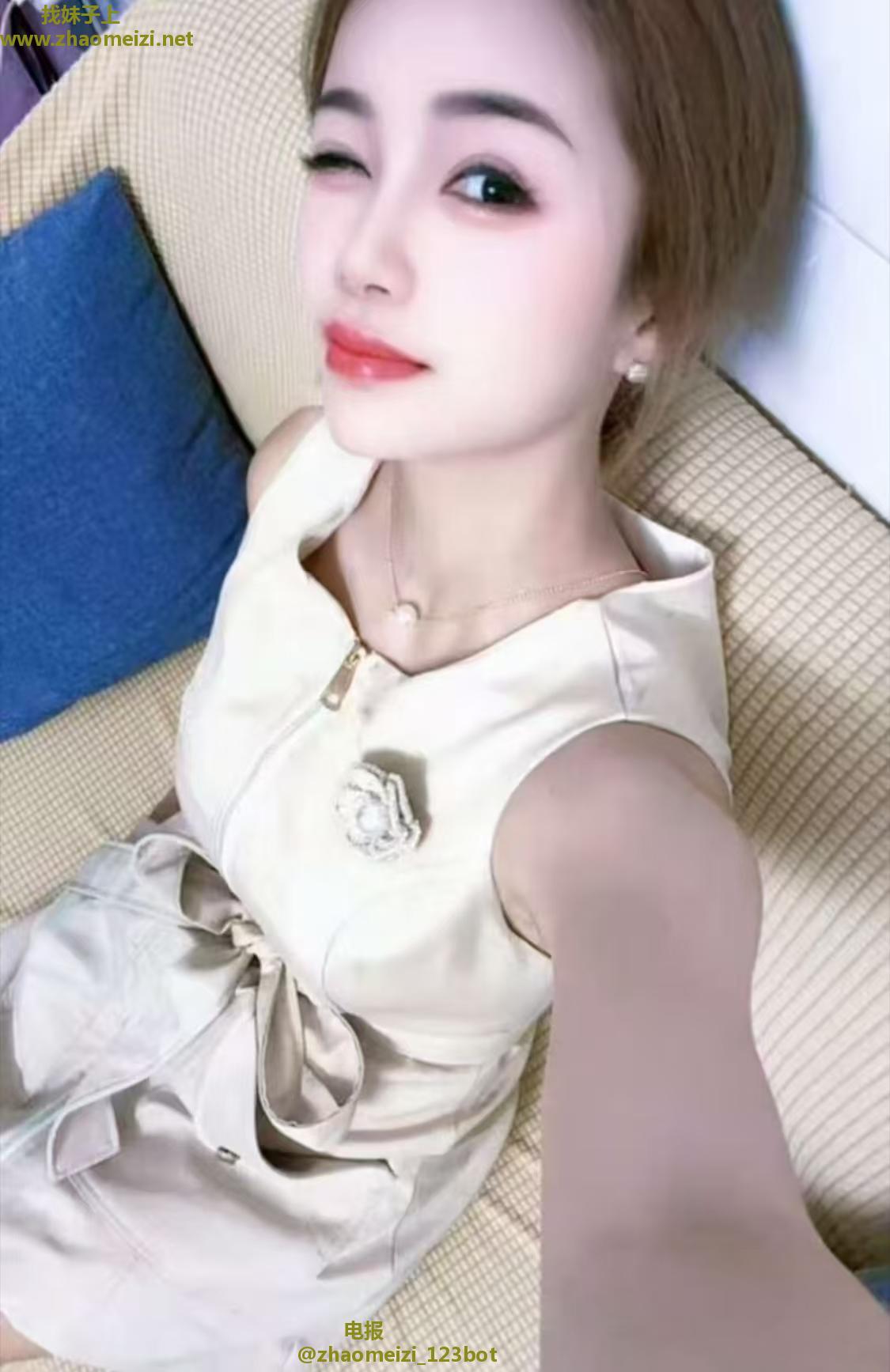 服务系御姐气质佳