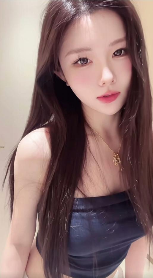 成都狂艹新茶骚妹淫水直流