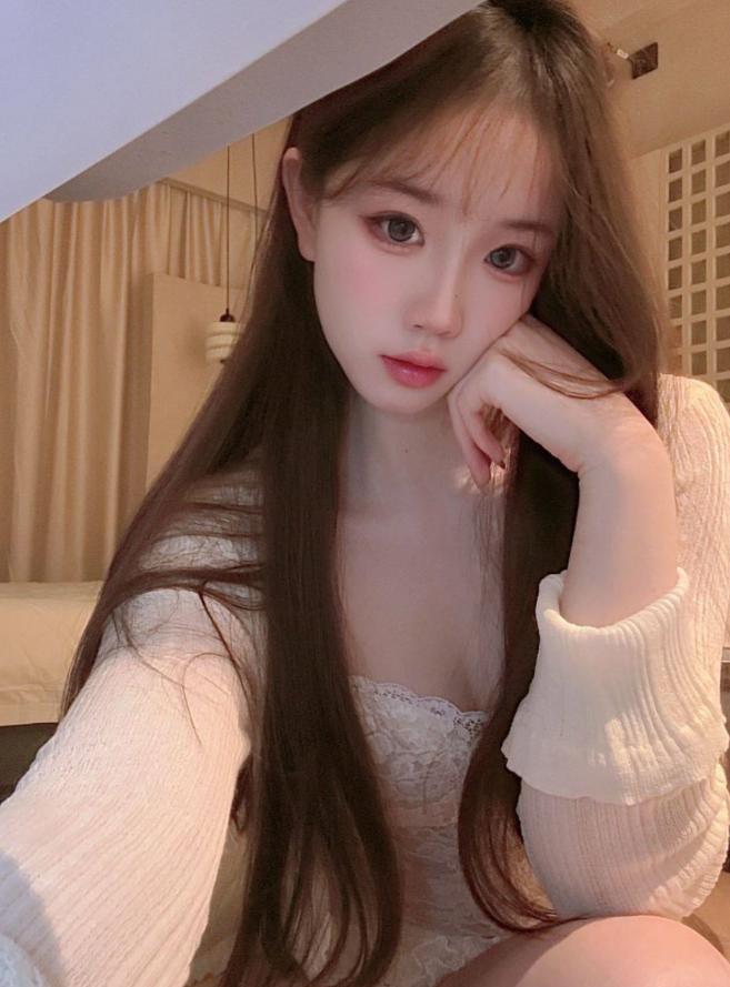 刚下海美人粉鲍还很紧致