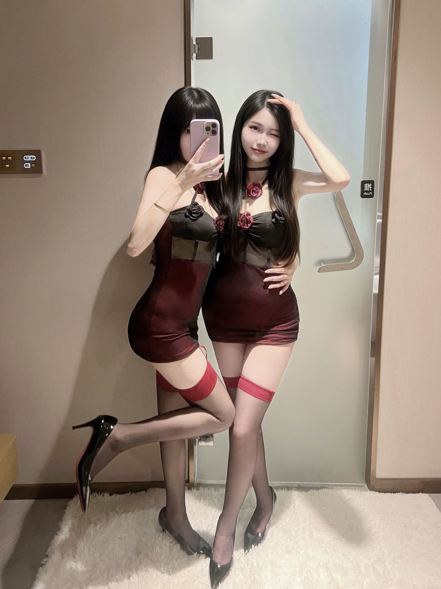 浦东俩嫩蚌玩双飞爽嗨了