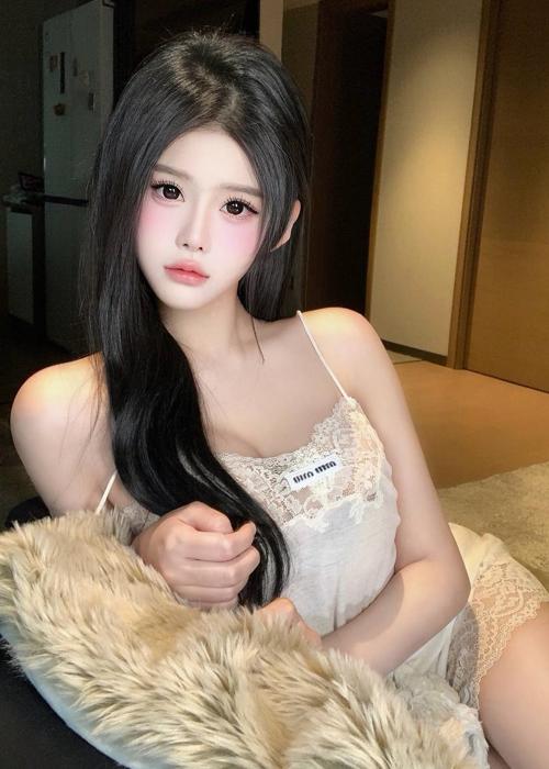 【成都】嫩嫩的小b干到她腿软