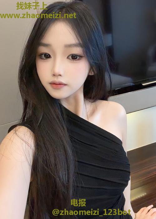 上海奶头非常小打炮真的非常爽