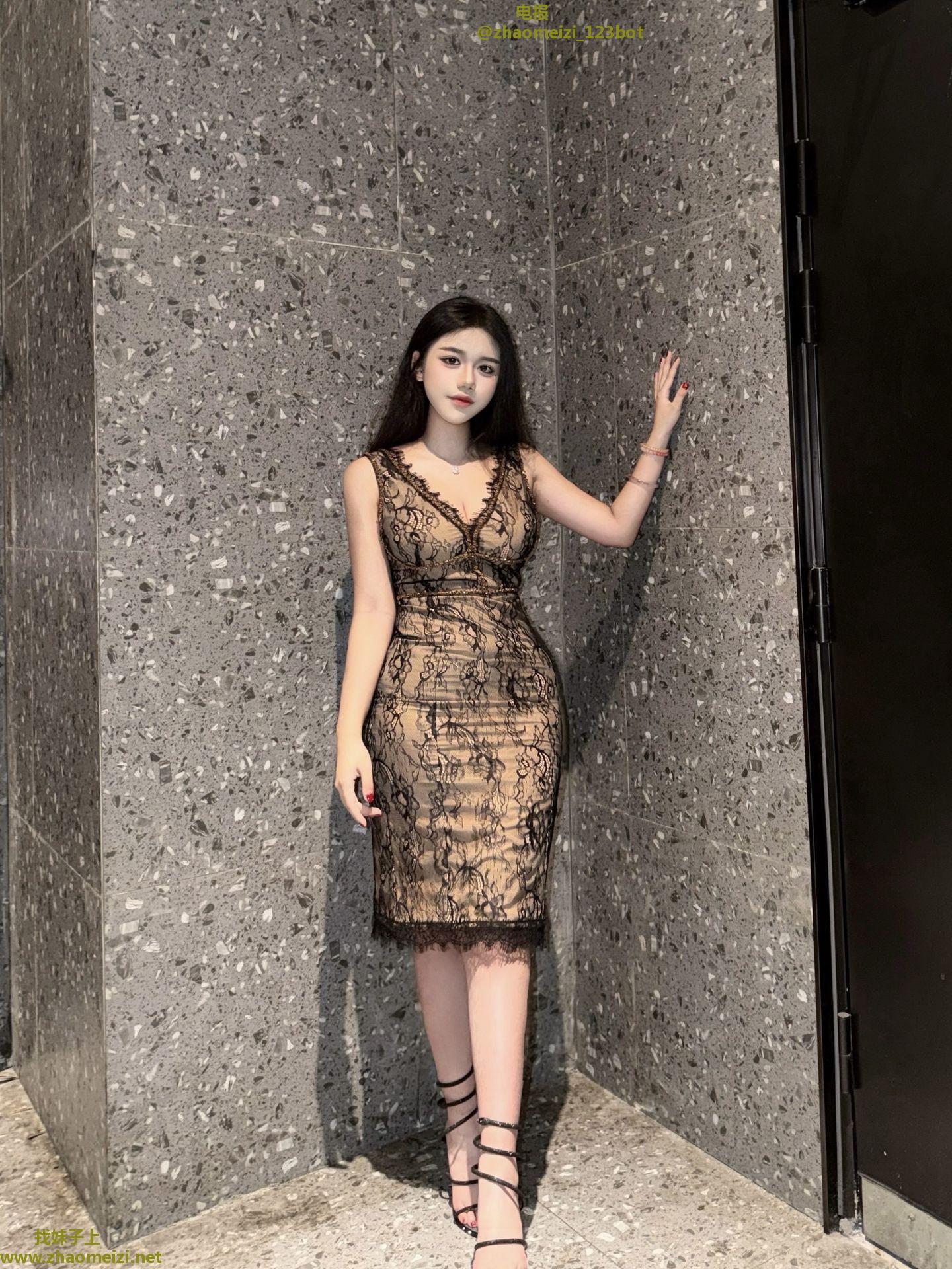 D杯美女温柔式服务
