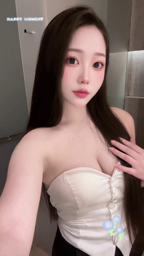 颜值美乳玩过狼友都说好