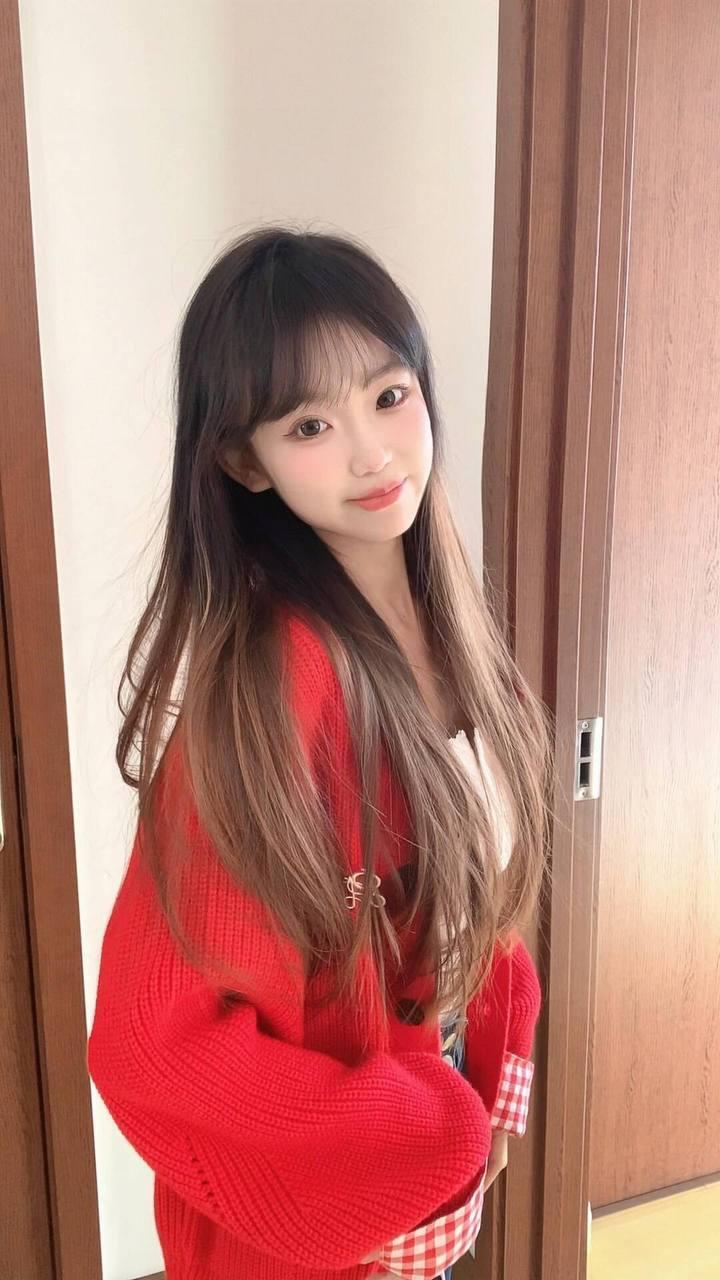 20出头粉嫩妹子长的美