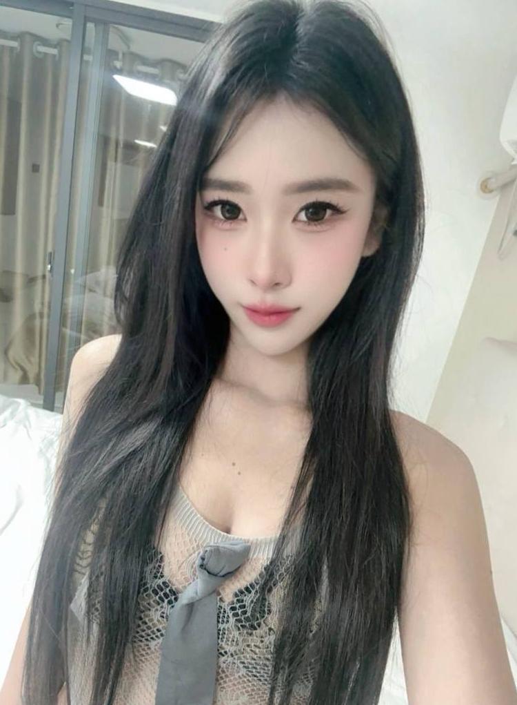 妹纸颜值让人心旷神怡