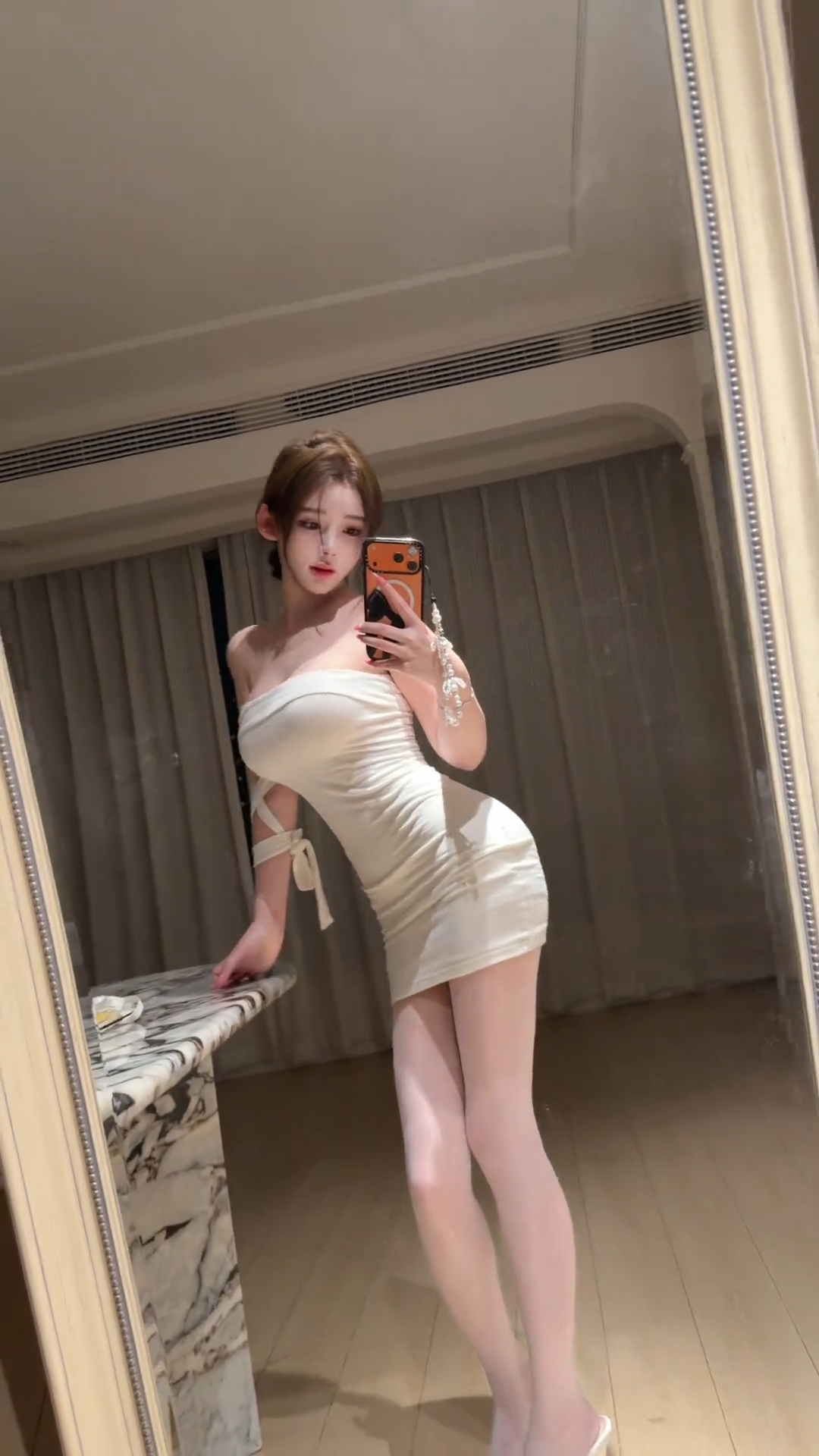 甜妹她的身材脸蛋绝了